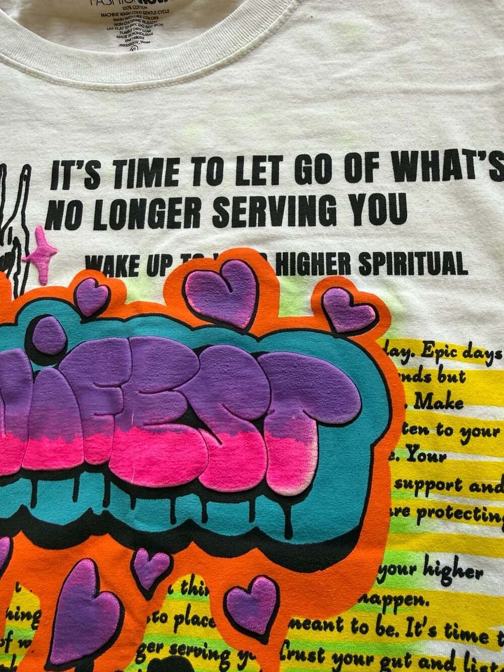 Fashion Nova Manifest Graphic T-Shirt Size XL White Graffiti Print - Picture 10 of 10